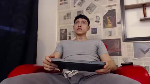 steven online show from 10/18/25, 09:48