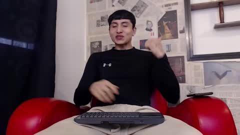 steven online show from 11/21/25, 12:37