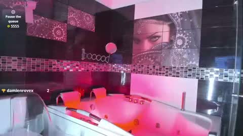 Snapshot of goddes_ahsley chatting on 10/24/25, 05:48 ahsley online show from 10/24/25, 05:48