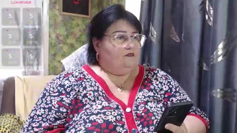 Goddess online show from 09/11/25, 10:48