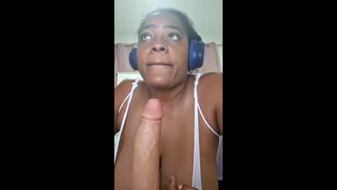 Snapshot of goddess_carrie chatting on 04/30/26, 04:41 GoddessCarrie online show from 04/30/26, 04:41