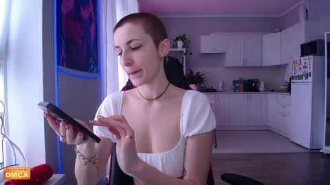 Elpis Foxter online show from 05/28/26, 05:16