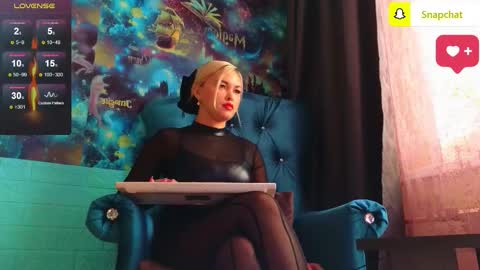 Mrs. Isabella online show from 11/14/25, 04:00