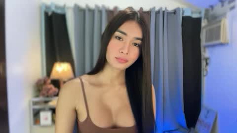 goddess_jennyxx online show from 11/19/25, 07:14