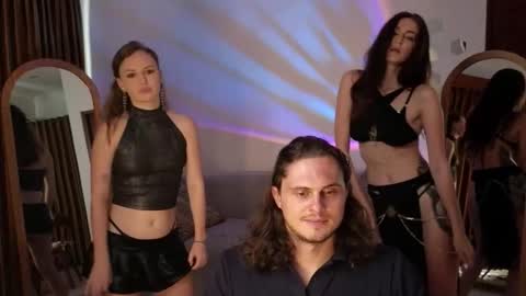   330 UTC2 girls   online show from 03/14/26, 05:35