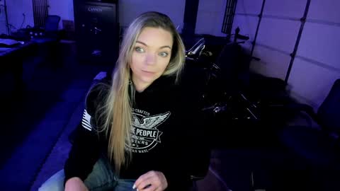 Patricia Mars           Goddess of Mars twitter thegoddessmindy online show from 12/03/24, 03:33