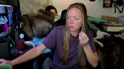 Patricia Mars           Goddess of Mars twitter thegoddessmindy online show from 10/07/25, 03:31