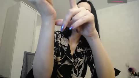 Snapshot of goddess_perfect_legs chatting on 11/29/25, 02:31 Oksana online show from 11/29/25, 02:31