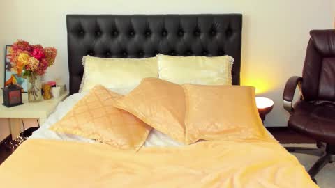 Katrin online show from 09/18/25, 03:41