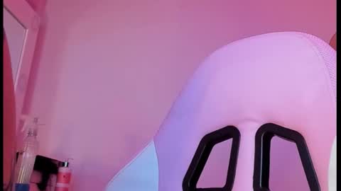 vee online show from 10/27/25, 11:52