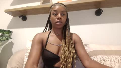 Snapshot of goddessblackk chatting on 07/20/26, 02:48 Miss Raven Black online show from 07/20/26, 02:48