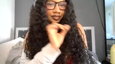 Snapshot of goddessdaisysky chatting on 03/15/26, 07:42 Goddess Daisy Sky online show from 03/15/26, 07:42