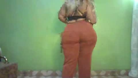 Snapshot of goddessebon chatting on 10/15/25, 08:36 shasha big online show from 10/15/25, 08:36