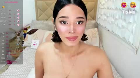 Snapshot of goddessheartxxx chatting on 06/17/26, 05:43 ruiz online show from 06/17/26, 05:43