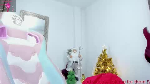Snapshot of goddessjessica_roger chatting on 12/27/24, 08:13 Goddess Jessica and slave Roger online show from 12/27/24, 08:13