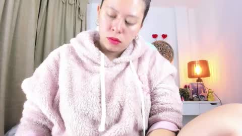 Snapshot of goddessjessica_roger chatting on 10/07/25, 05:15 Goddess Jessica and slave Roger online show from 10/07/25, 05:15