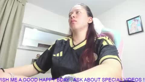 Snapshot of goddessjessica_roger chatting on 07/08/26, 04:50 Goddess Jessica and slave Roger online show from 07/08/26, 04:50