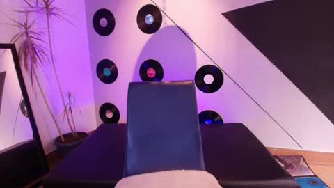 Julieta online show from 09/10/25, 07:58