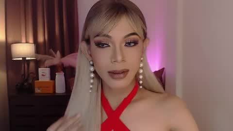 Michaella online show from 12/21/24, 09:01