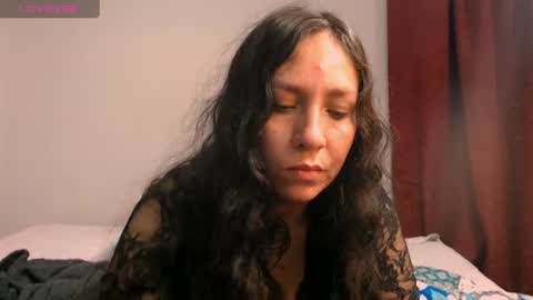  Naih Reyes online show from 07/15/26, 04:51
