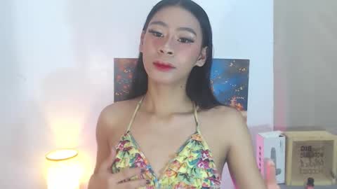 Snapshot of goddessnianxx chatting on 10/12/25, 02:43 Kyla and Nian online show from 10/12/25, 02:43