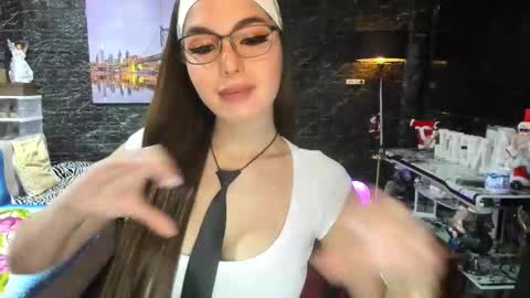 angel online show from 09/30/25, 03:22