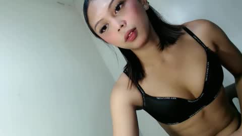 MISS LOVELY online show from 05/01/26, 01:48