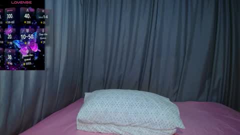 Layla Salvardor online show from 10/23/25, 08:13