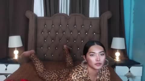 Snapshot of goddessvina7068 chatting on 02/28/25, 02:09 goddessvina7068 online show from 02/28/25, 02:09
