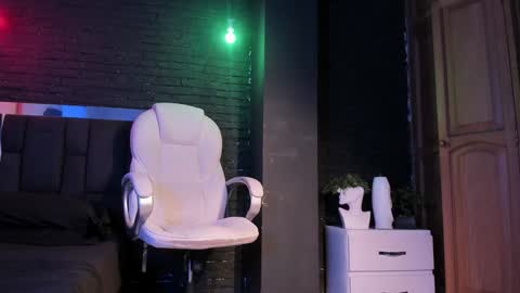 HUAN online show from 12/06/24, 05:20