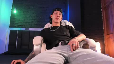 HUAN online show from 12/21/24, 05:03