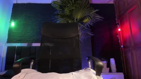 HUAN online show from 03/03/25, 11:33