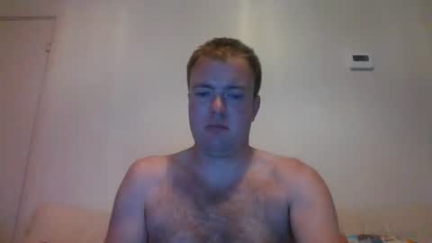 Snapshot of gogo12104 chatting on 09/15/25, 06:08 jme online show from 09/15/25, 06:08