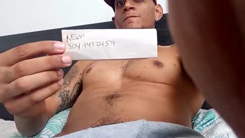 Snapshot of gold303030 chatting on 10/27/25, 04:33 gold303030 online show from 10/27/25, 04:33