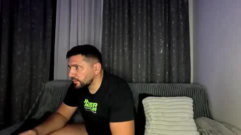 gold_alpha_boy online show from 10/18/25, 04:30