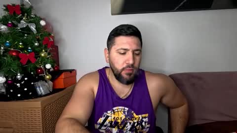 gold_alpha_boy online show from 12/21/25, 09:38