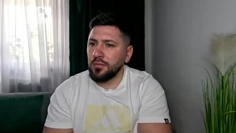 gold_alpha_boy online show from 04/22/26, 07:55