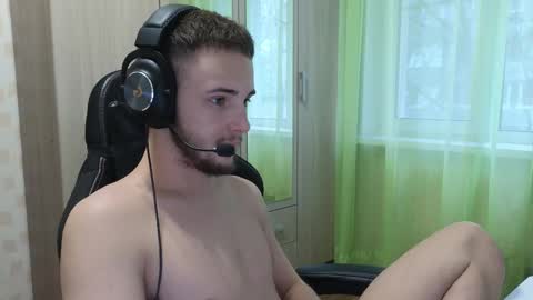 Golden boyyy21 online show from 11/26/25, 07:09