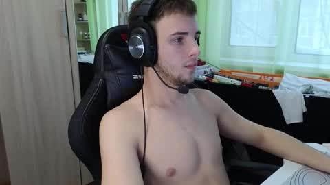 Golden boyyy21 online show from 01/09/26, 09:23