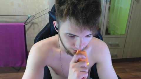 Snapshot of golden_boyyy21 chatting on 04/11/26, 02:49 Golden boyyy21 online show from 04/11/26, 02:49