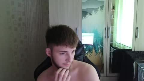 Snapshot of golden_boyyy21 chatting on 04/19/26, 08:57 Golden boyyy21 online show from 04/19/26, 08:57