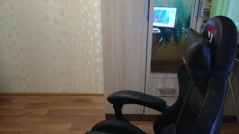 Snapshot of golden_boyyy21 chatting on 04/22/26, 04:19 Golden boyyy21 online show from 04/22/26, 04:19