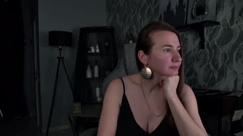 Gloria online show from 04/17/26, 10:07