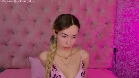 golden girl   online show from 02/25/26, 02:10