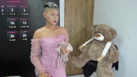 goldenangels1 online show from 10/31/25, 09:27