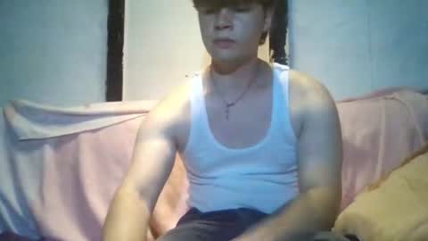 Snapshot of goldenboy207 chatting on 07/21/26, 05:48 goldenboy207 online show from 07/21/26, 05:48