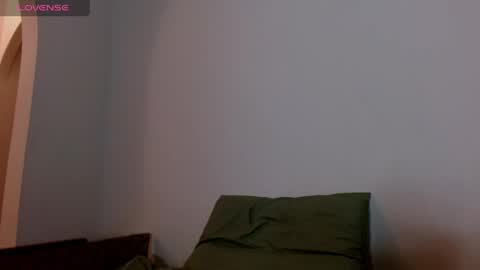 Snapshot of goldengenesdoll chatting on 03/23/26, 07:40 Horny milf Faster While Im home alone online show from 03/23/26, 07:40