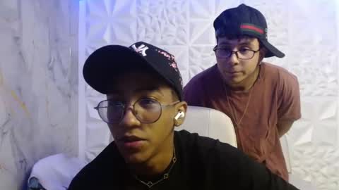 Snapshot of goldenjyj chatting on 04/19/26, 07:38 Jeff and Sebas online show from 04/19/26, 07:38