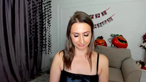 Olivia online show from 10/19/25, 07:58