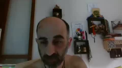 Snapshot of goldenmasculine chatting on 06/15/26, 05:26 goldenmasculine online show from 06/15/26, 05:26